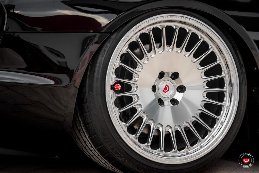 Колеса Dodge Viper SRT on Vossen Wheels (ML-R1) 2019 года  (фото 3 из 24)